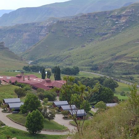 Golden Gate Hotel And Chalets Clarens Zewnętrze zdjęcie