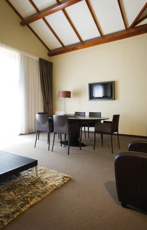 Golden Gate Hotel And Chalets Clarens Zewnętrze zdjęcie
