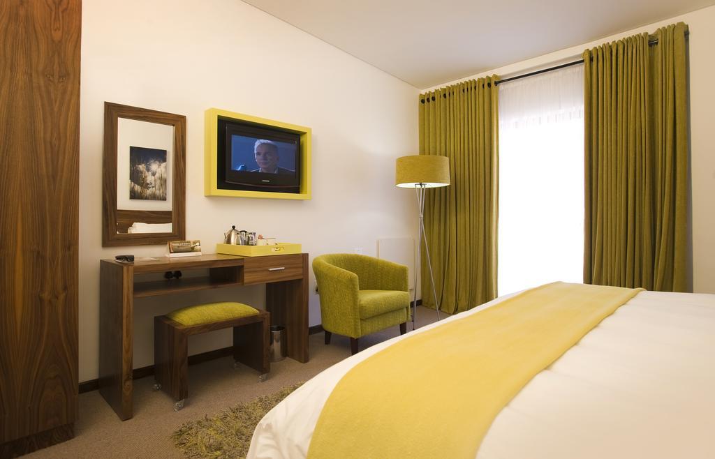 Golden Gate Hotel And Chalets Clarens Zewnętrze zdjęcie